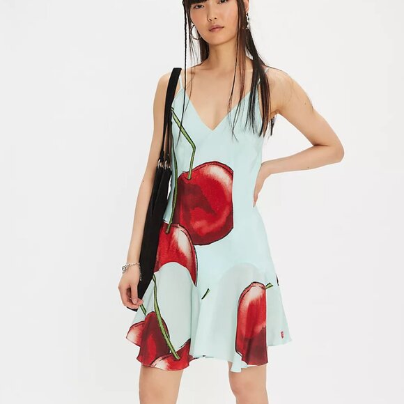 Free People x Muma NWT World Cherry 100% silk Mini Dress size XS - Picture 1 of 8